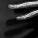 Jeux de mains, série présences modifiées, ombre 02